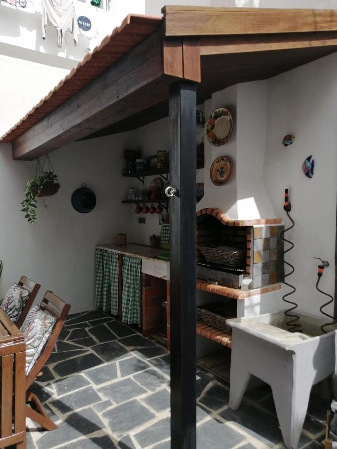 Courtyard House - Sun, Barbecue, Beach Sesimbra Bagian luar foto